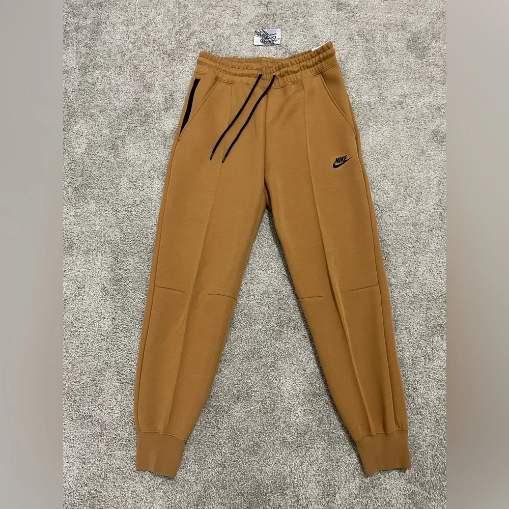 New Nike Tech Fleece Pants Flax Brown Jogger Sweatpants Sportswear Mid Rise - Picture 2 of 8